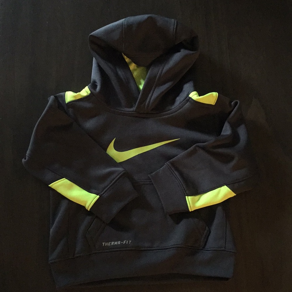 Nike therma fit hoody